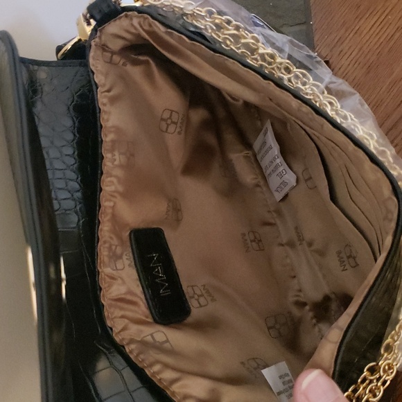 IMAN Black Croc-Embossed Crossbody Bag - Picture 4 of 7